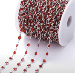 Цепочка со вставкой, красной, 10 см.