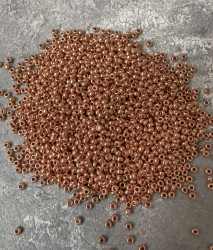 Бисер Preciosa 18305, золотисто-оранжевый 