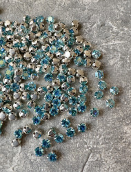 10 штук, шатоны Preciosa Maxima 4 мм., голубые с покрытием АВ